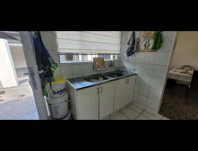 4 BEDROOM HOUSE FOR SALE IN BRACKENHURST